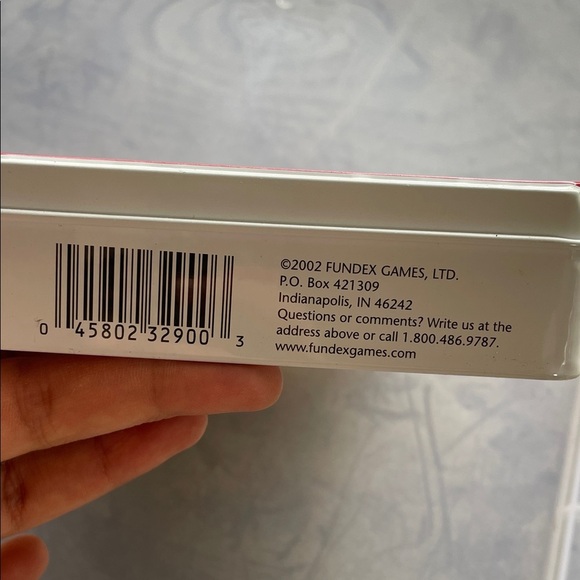 Fundex Big Deck Playing Cards in Tin - Picture 2 of 6